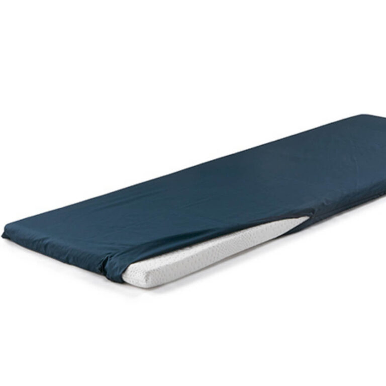 Zipped sheet navy corner open