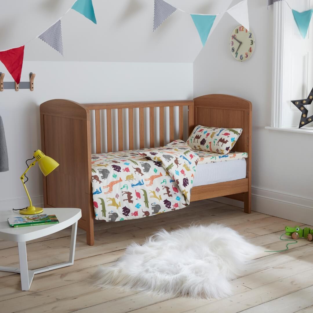 Dinky duvalay lifestyle flat cot