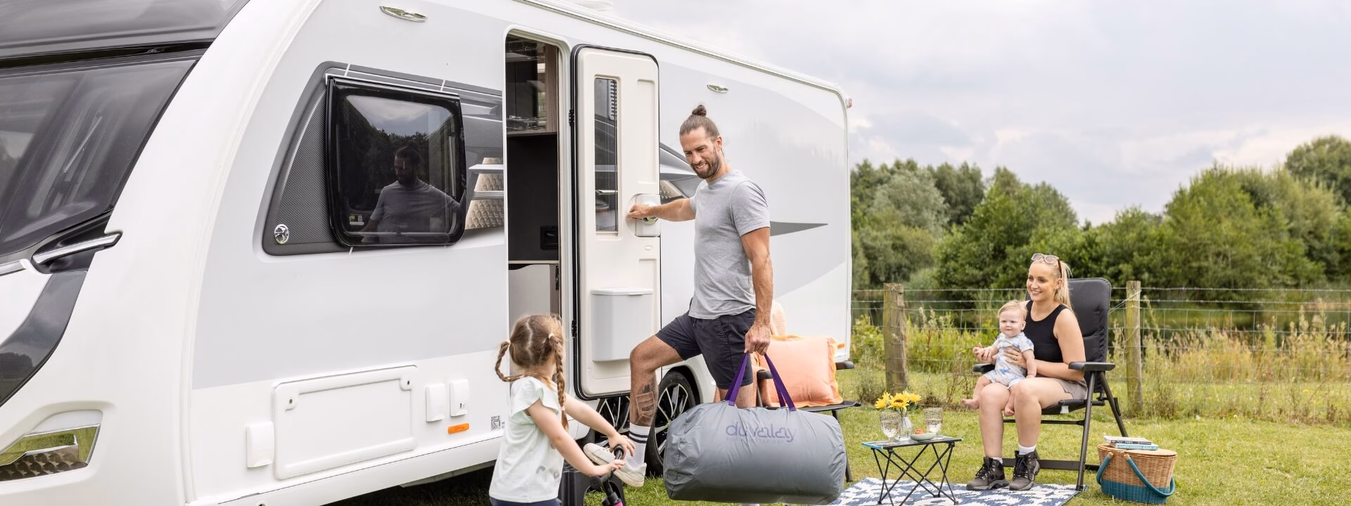 Duvalay caravan homepage